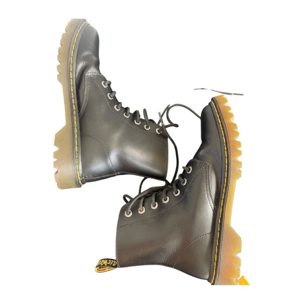 Dr. Martins Luana 7 Eye Combat Boots Black w/Yelllow Stitching Womens Size 9 - Picture 13 of 14